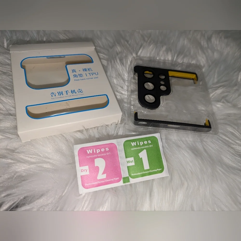 Corner Pad Black Phone Case for Galaxy S24 Ultra. NEW WITH BOX